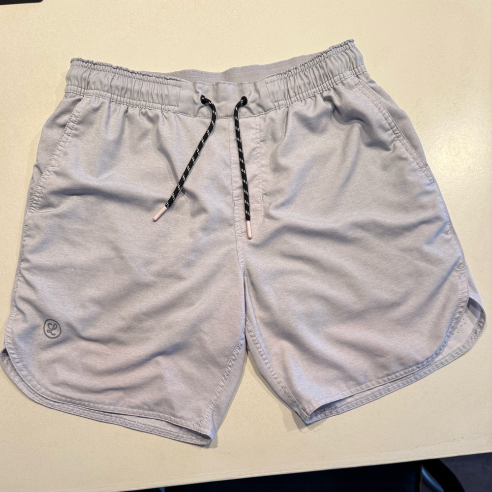 Legends Luka Shorts - Medium - Grey